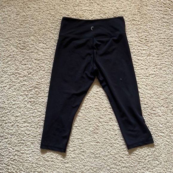 Womens zyia black 6-8 capri - Picture 2 of 3